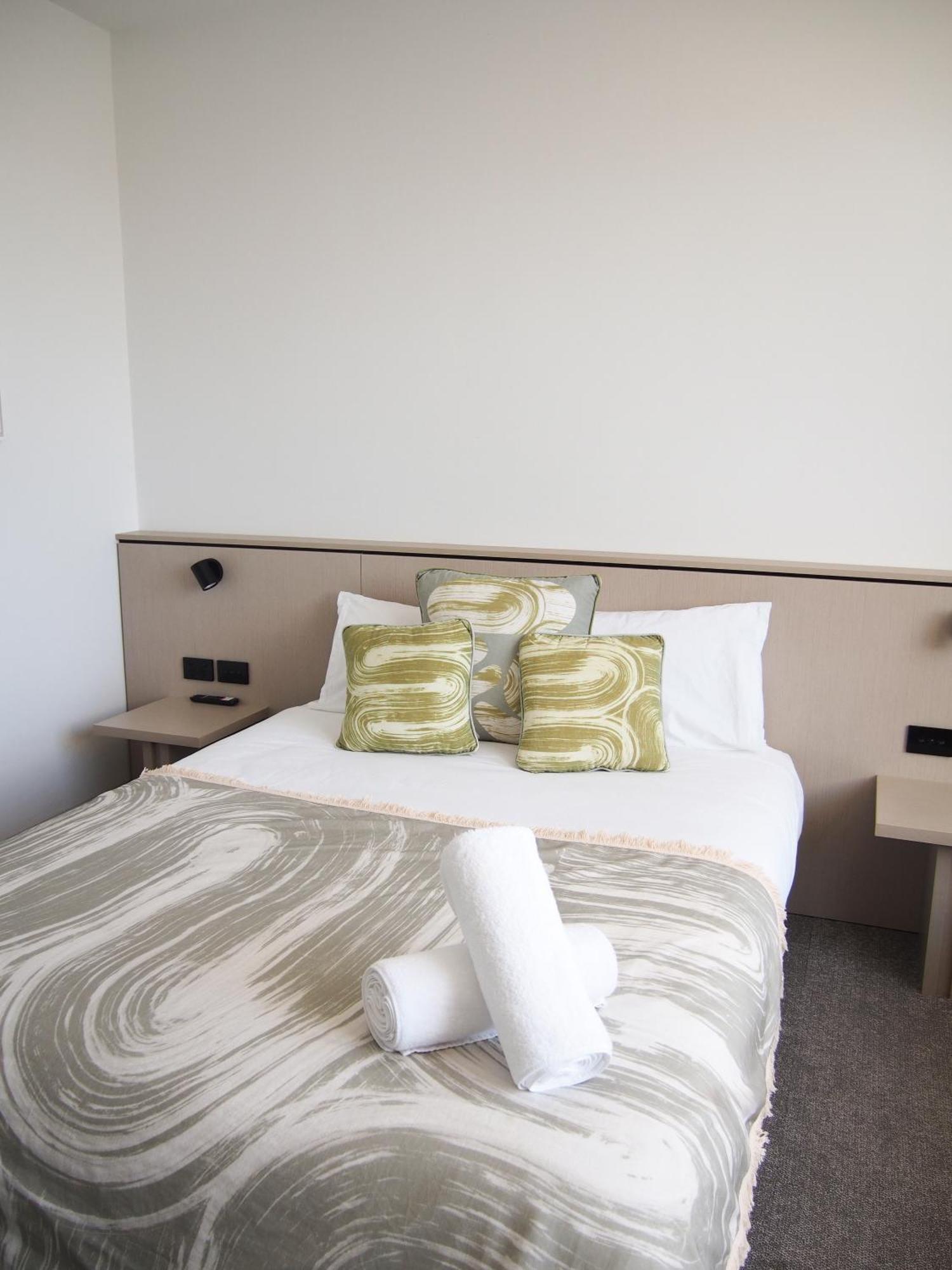 Barrys Beach Road Hotel Sidney Dış mekan fotoğraf